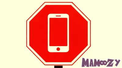 The Ideal Age for Introducing Smartphones to Children: Expert Insights